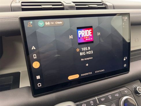 Used 2025 Land Rover Defender 110 S image 63