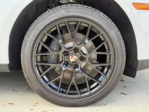 Used 2019 Porsche Macan image 19