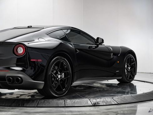 Used 2017 Ferrari F12 Berlinetta RWD image 23