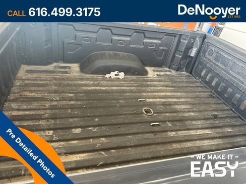 Used 2024 Chevrolet Silverado 2500 Custom w/ Custom Value Package AWD/4WD image 9