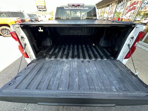 Used 2021 Chevrolet Silverado 1500 High Country w/ Technology Package AWD/4WD image 8