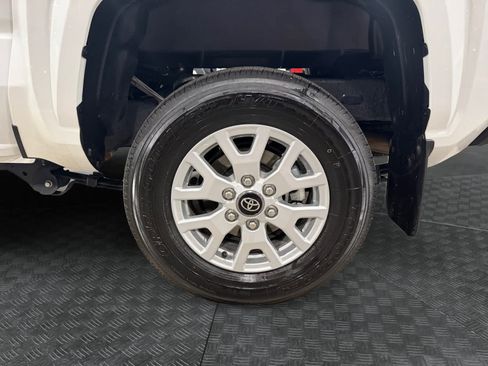 Used 2025 Toyota Tacoma SR w/ SR Upgrade Package AWD/4WD image 14