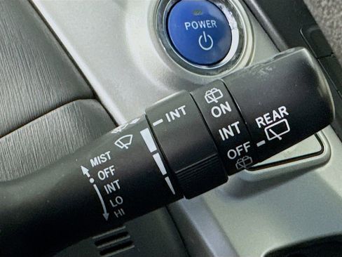 Used 2014 Toyota Prius V Two image 13