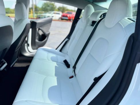 Used 2022 Tesla Model 3 Long Range AWD/4WD image 20