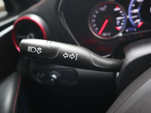 Used 2019 Chevrolet Blazer RS w/ Sun and Wheels Package image 24