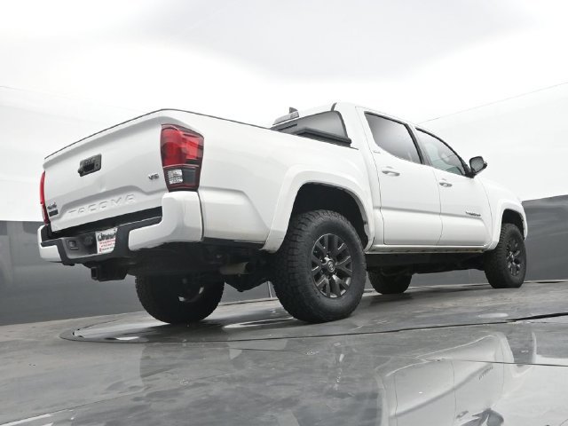 Used 2023 Toyota Tacoma SR5 w/ Technology Package AWD/4WD image 11