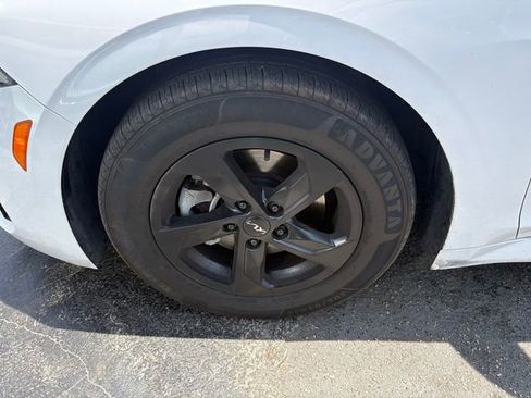 Used 2022 Kia K5 LXS FWD image 3