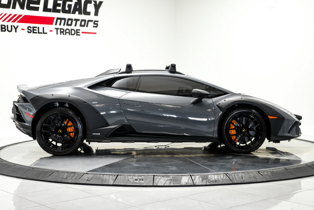 Used 2024 Lamborghini Huracan Sterrato AWD/4WD image 8