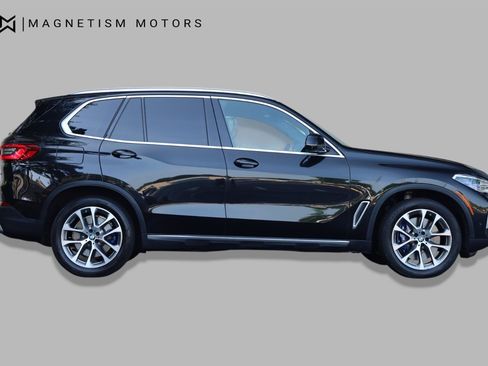 Used 2020 BMW X5 xDrive40i w/ Executive Package AWD/4WD image 3