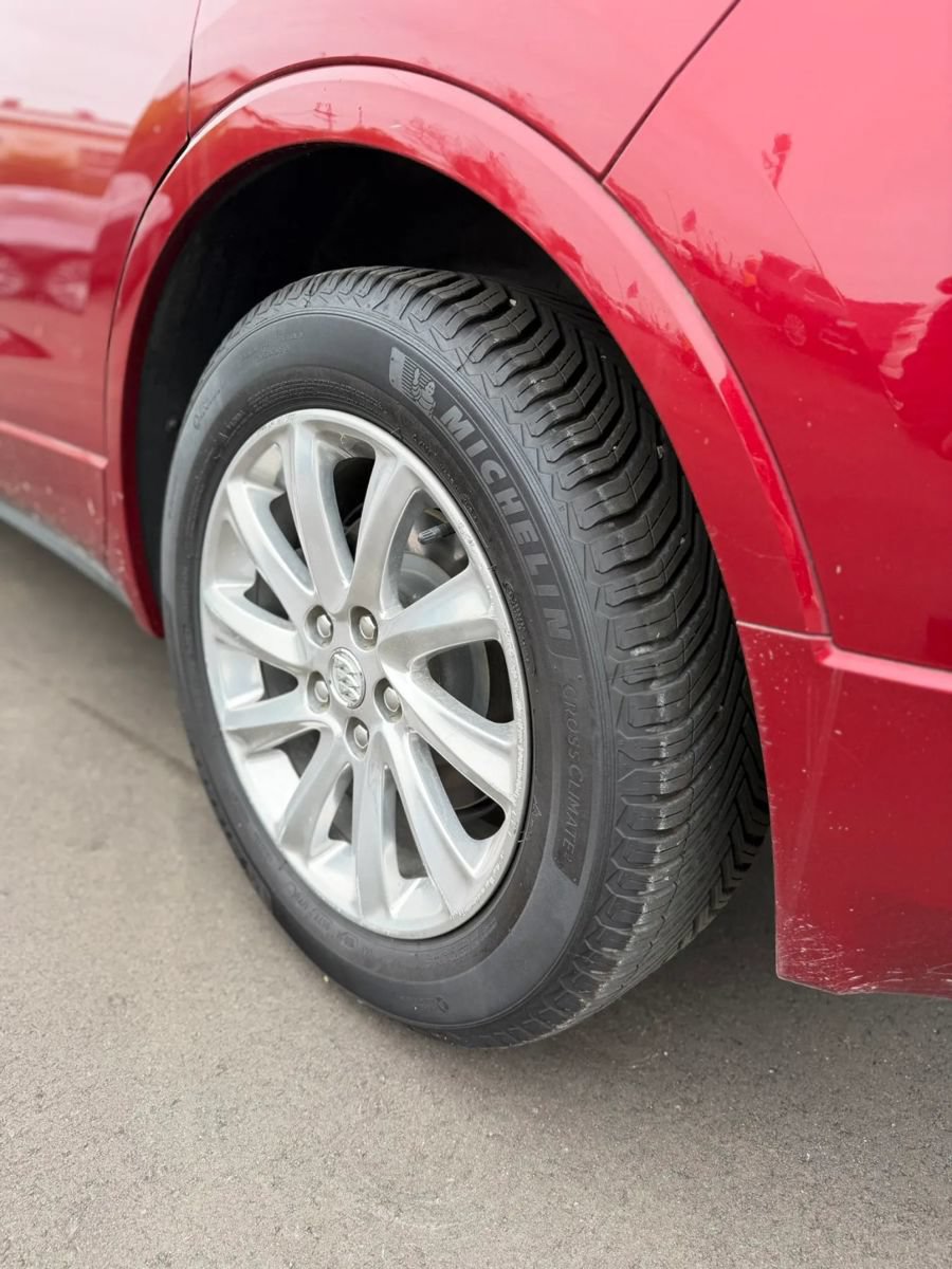 Used 2019 Buick Envision Essence FWD image 10