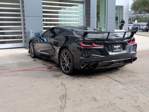 Used 2023 Chevrolet Corvette Stingray Premium Cpe w/ Z51 Performance Package image 7