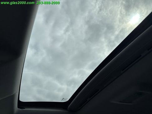 Used 2017 Chevrolet Trax LT w/ Sun & Sound Package image 6