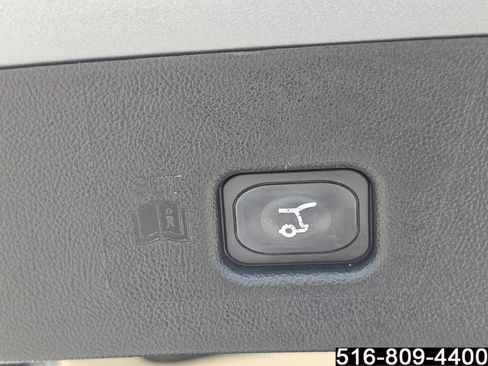 Used 2023 Lincoln Nautilus Reserve AWD/4WD image 35
