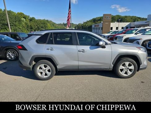 Used 2021 Toyota RAV4 XLE image 6