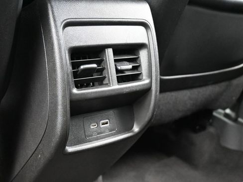 Used 2024 Cadillac XT4 Premium Luxury image 33