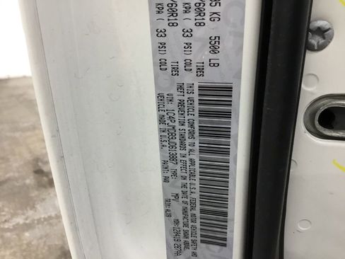 Used 2018 Jeep Cherokee Limited w/ High Altitude Package image 6