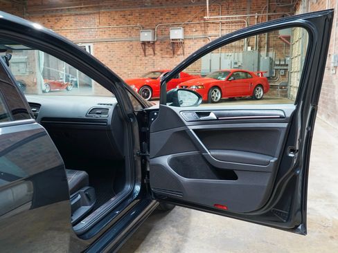Used 2017 Volkswagen GTI S FWD image 46