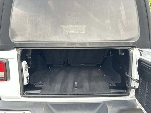 Certified 2022 Jeep Wrangler Unlimited Sport image 16