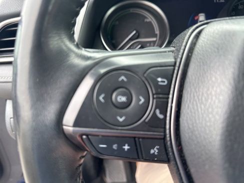 Used 2024 Toyota Camry XSE image 19