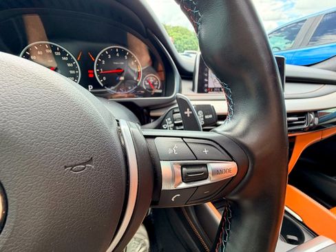Used 2018 BMW X5 M AWD/4WD image 25