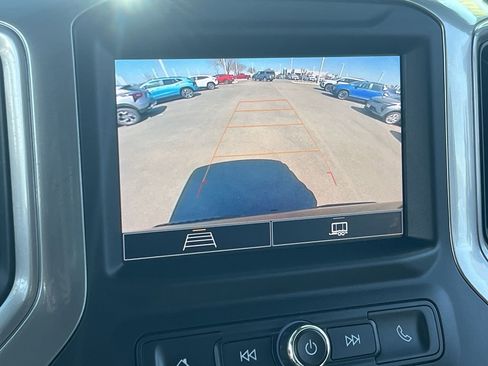 Used 2022 Chevrolet Silverado 1500 Custom image 13