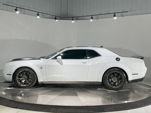 Used 2020 Dodge Challenger SRT Hellcat image 8