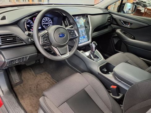 Used 2024 Subaru Outback Premium AWD/4WD image 18
