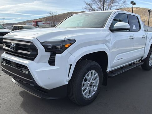 New 2026 Toyota Tacoma SR5 image 7