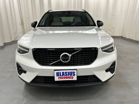 Used 2024 Volvo XC40 B5 Plus w/ Climate Package AWD/4WD image 24