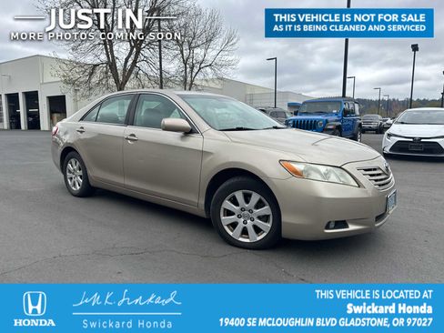 Used 2008 Toyota Camry XLE image 1