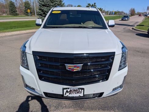 Used 2019 Cadillac Escalade ESV Platinum AWD/4WD image 5