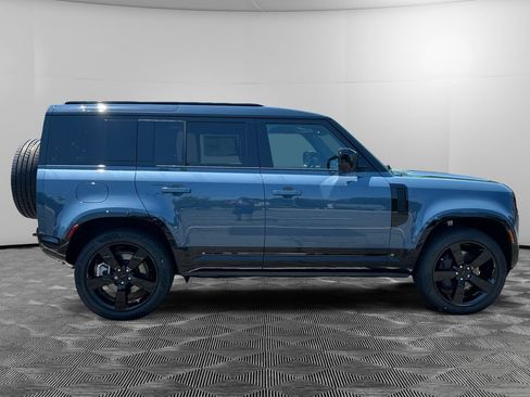 New 2026 Land Rover Defender 110 X-Dynamic SE AWD/4WD image 6