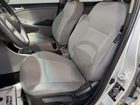Used 2013 Hyundai Accent GLS image 17