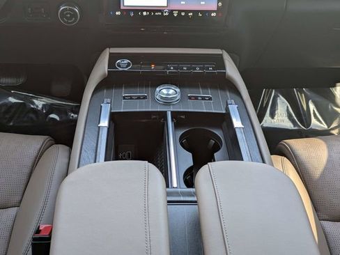 New 2026 Lincoln Navigator L Black Label image 17