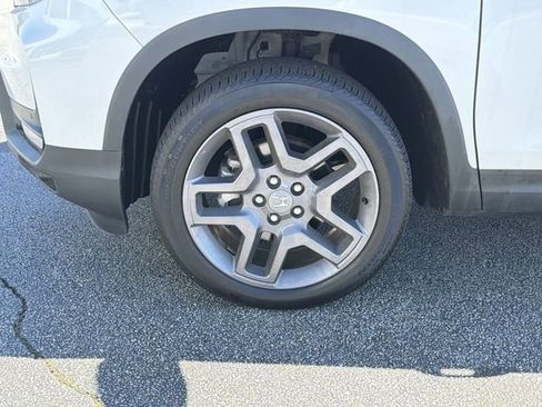 Used 2023 Honda Passport EX-L image 32