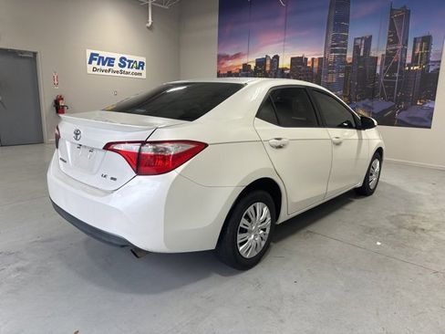 Used 2014 Toyota Corolla LE image 5