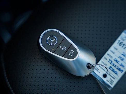 New 2026 Mercedes-Benz GLC 300 4MATIC image 46