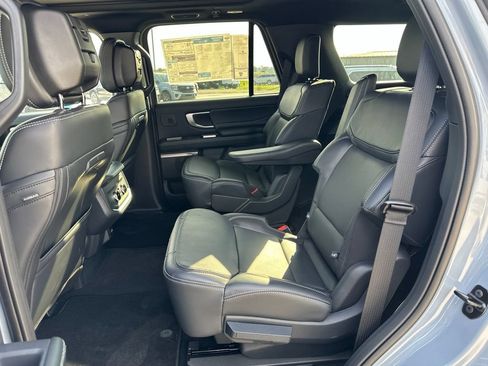 New 2027 Ford Expedition Platinum w/ Stealth Performance Package AWD/4WD image 27