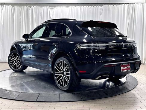 Used 2026 Porsche Macan AWD/4WD image 3