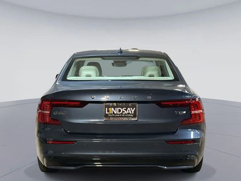 Used 2025 Volvo S60 T8 Plus image 11