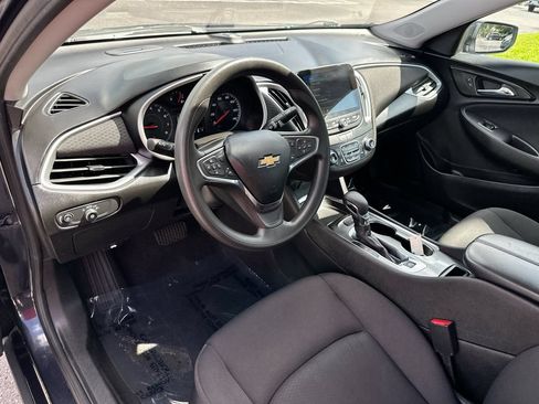 Used 2023 Chevrolet Malibu LT FWD image 9