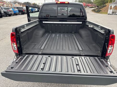 Used 2021 Nissan Frontier SV image 23