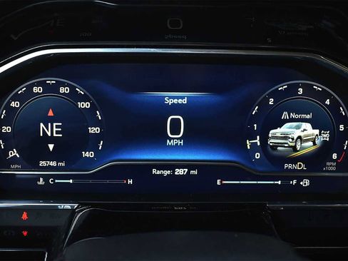 Used 2025 Chevrolet Silverado 1500 LT image 13