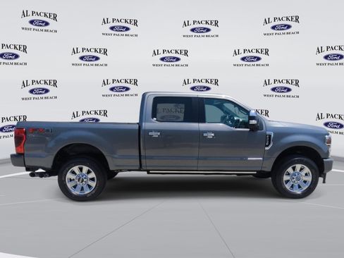 Certified 2021 Ford F250 Platinum w/ FX4 Off-Road Package AWD/4WD image 7
