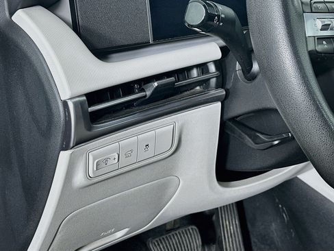 Used 2025 Hyundai Tucson SEL FWD image 17