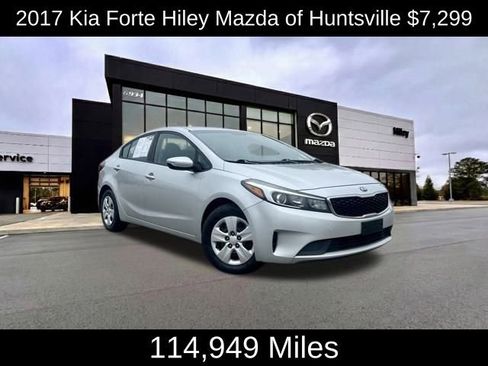 Used 2017 Kia Forte LX image 1