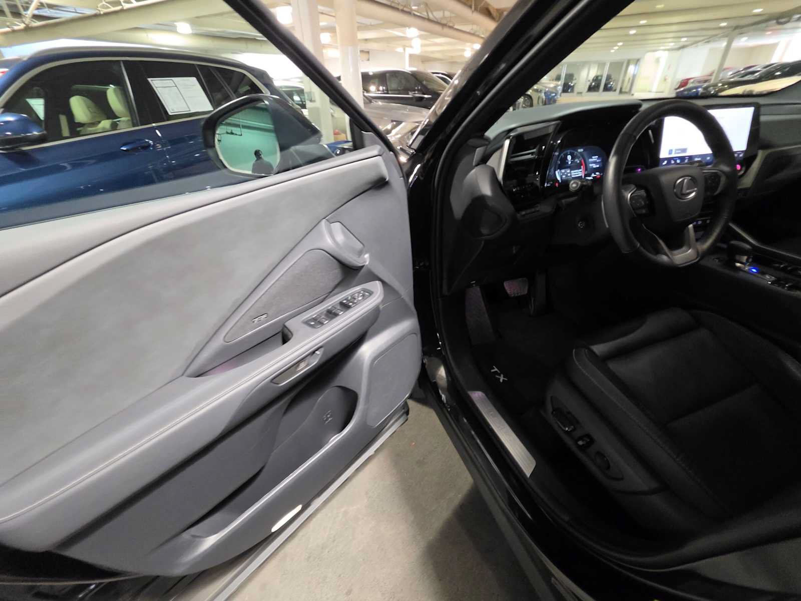 Used 2026 Lexus TX 350 AWD w/ Technology Package image 22