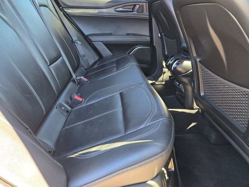 Used 2022 Alfa Romeo Stelvio Ti AWD/4WD image 14