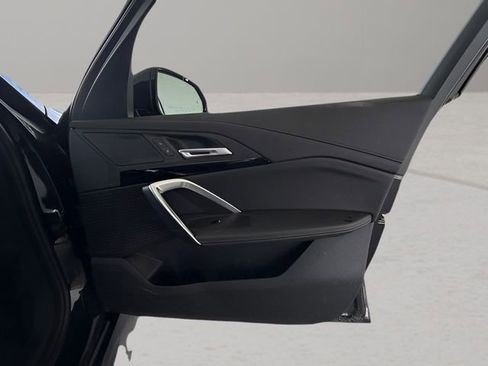 Certified 2025 BMW X1 xDrive28i image 40