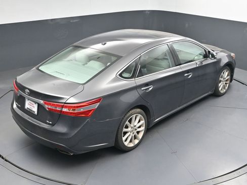Used 2013 Toyota Avalon XLE Touring FWD image 32